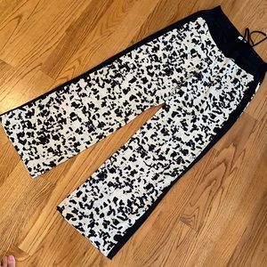Vince silk pants with black accent